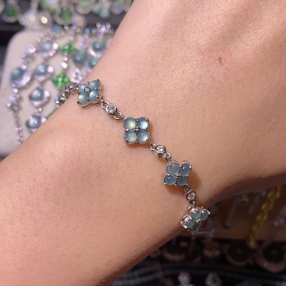 翡翠未镶嵌颈饰天然