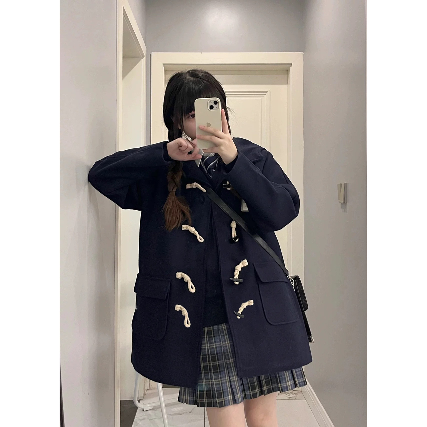 H6VIN221#短款牛角扣情侣冬季甜美学院风加厚毛呢连帽大秋