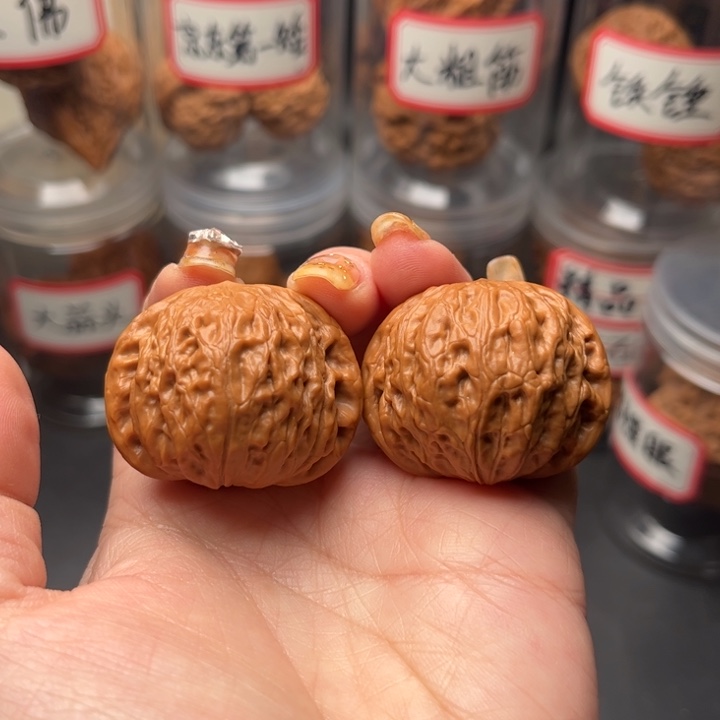 文玩核桃把件小铁锤