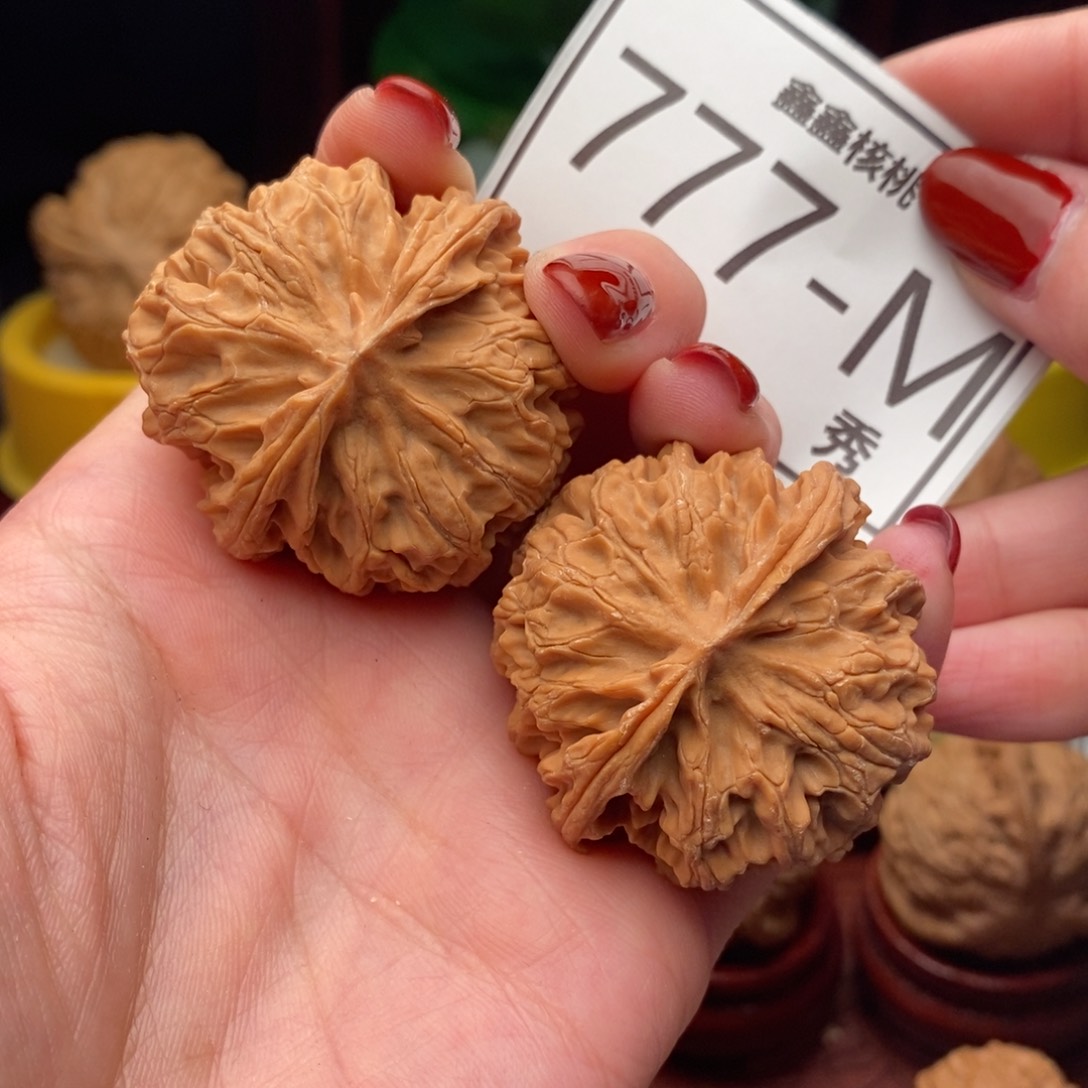 文玩核桃把件苹果园41