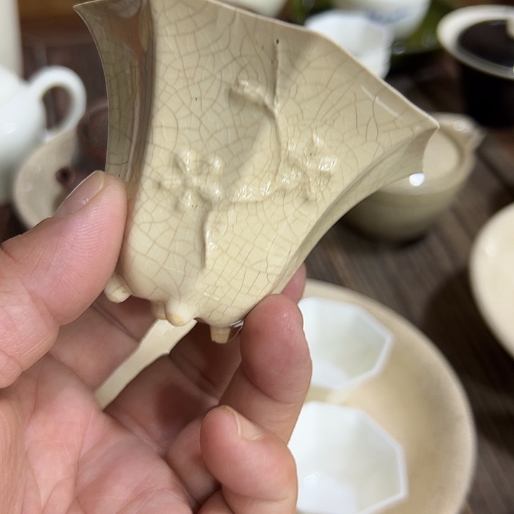 微瑕……………………………………