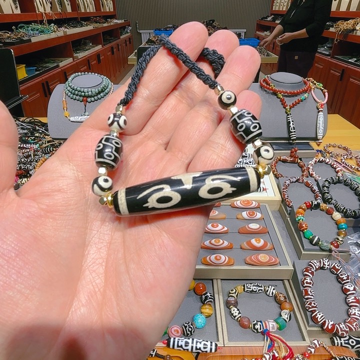 未镶嵌玛瑙/玉髓珠宝奇石