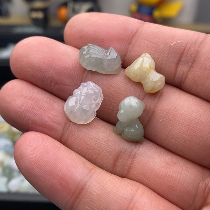 夭***夭翡翠未镶嵌吊坠(不含链)