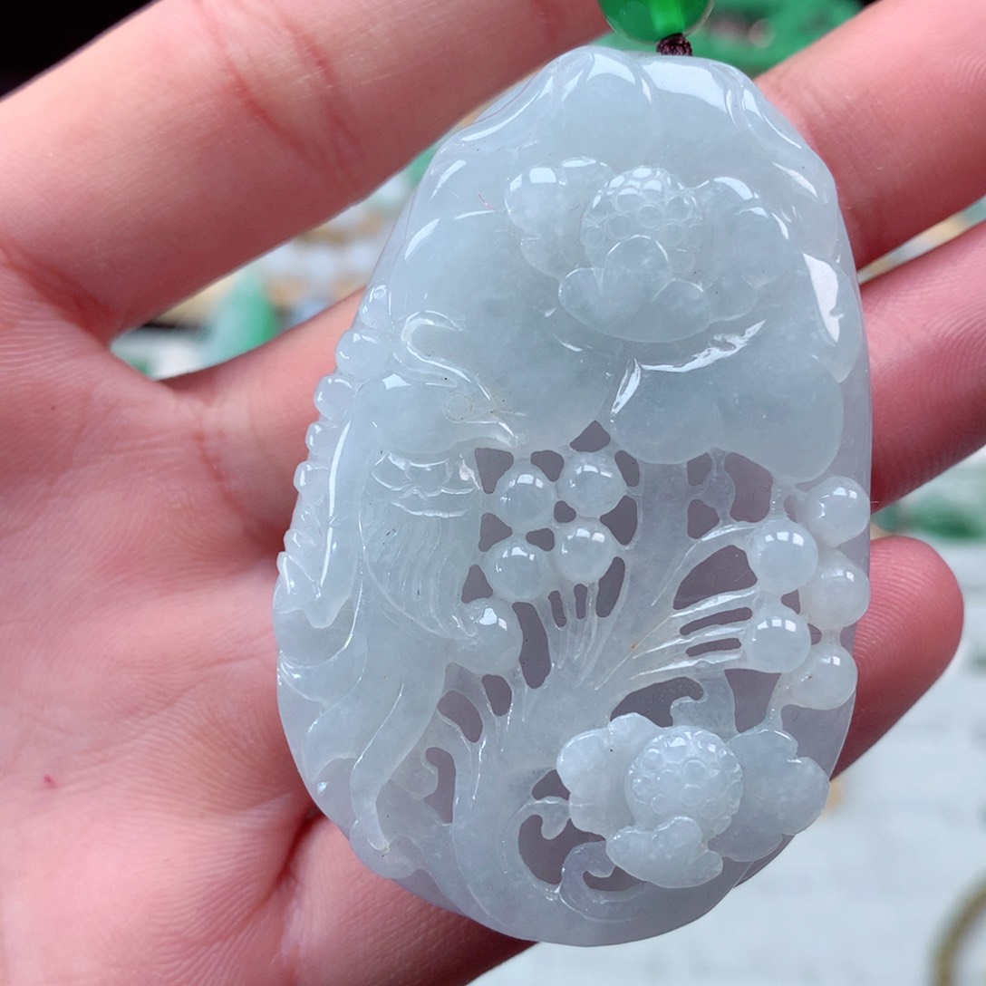 翡翠颈饰未镶嵌翡翠吊坠