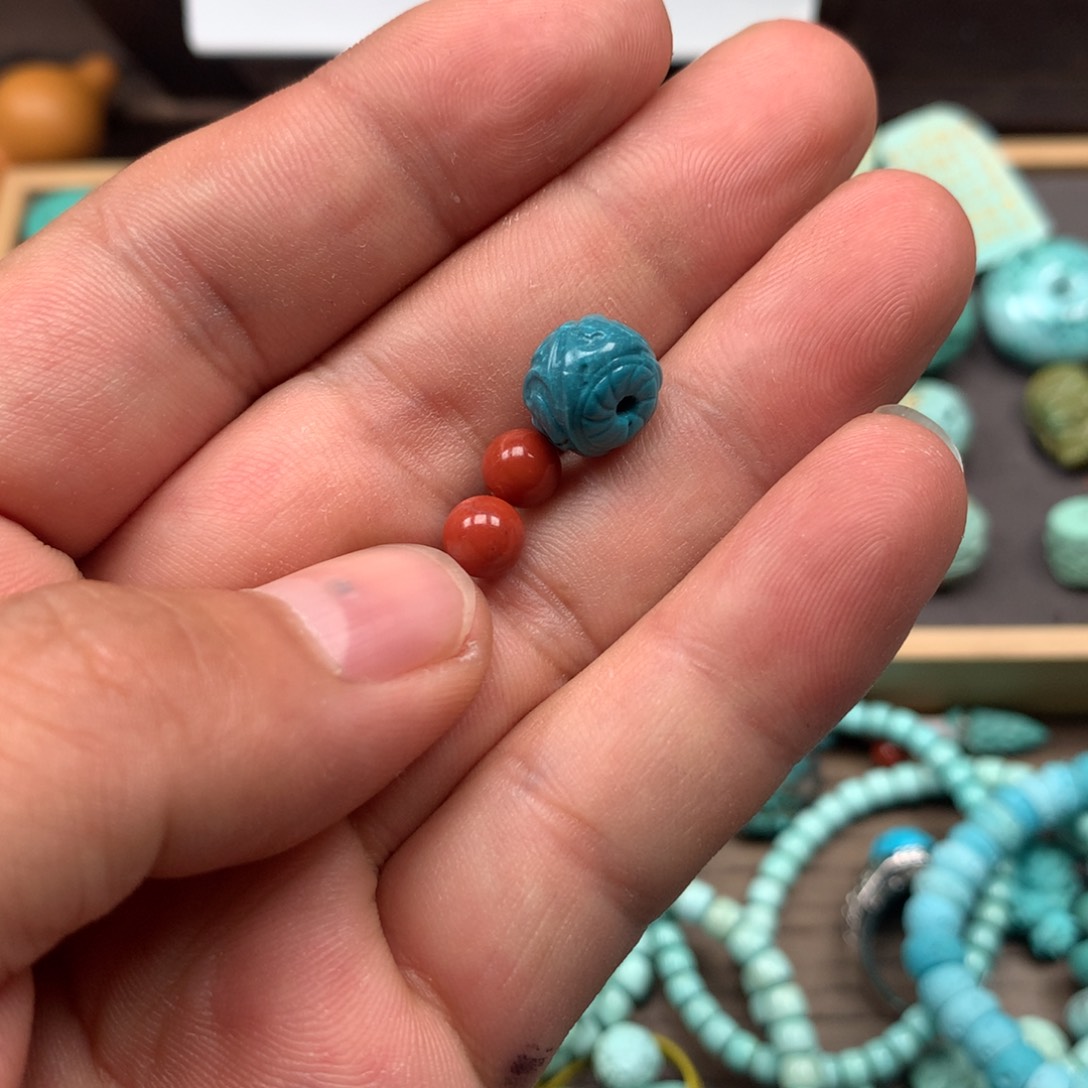 南红玛瑙雕刻未镶嵌