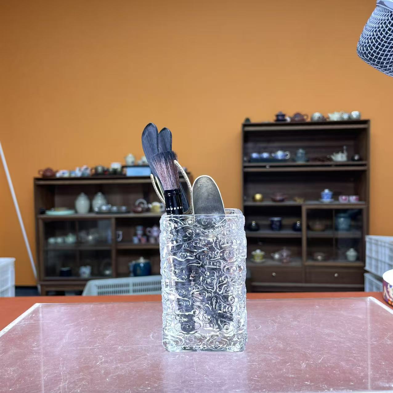 德化云仓 水晶玻璃-祥云浮雕茶道筒+五君子-5510（直播专享)