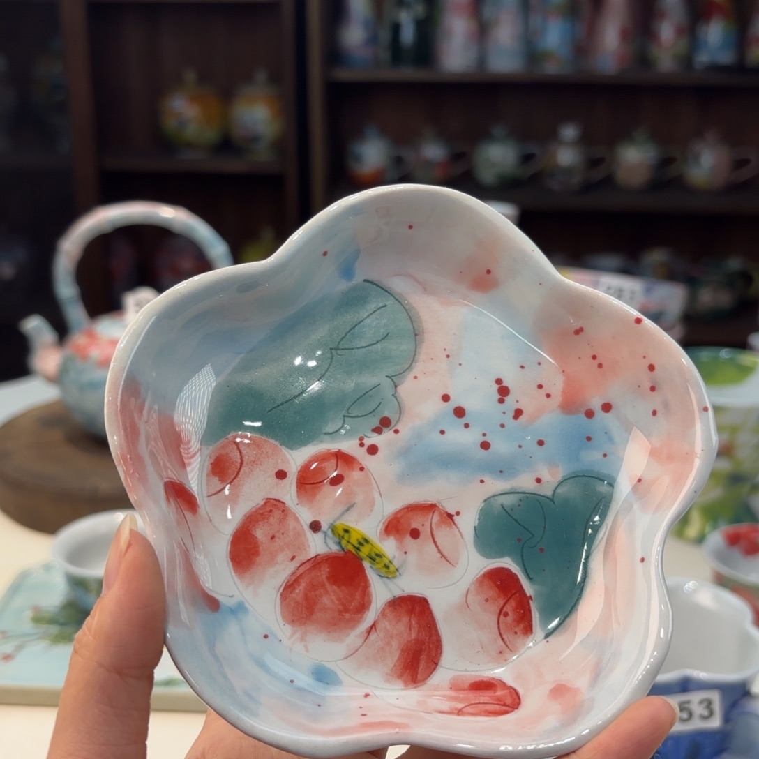 瓷片兔兔的小可爱太