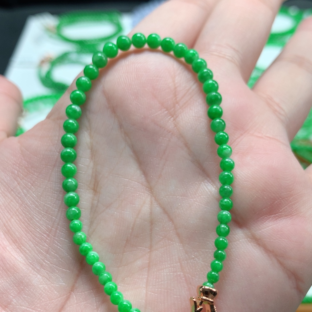 翡翠未镶嵌手链翡翠