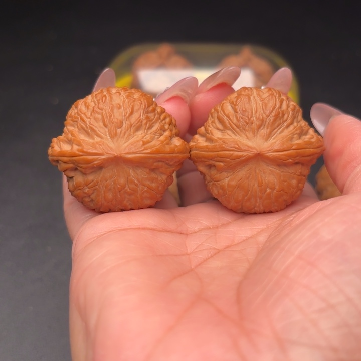 主***飞桃核把件40平底锅