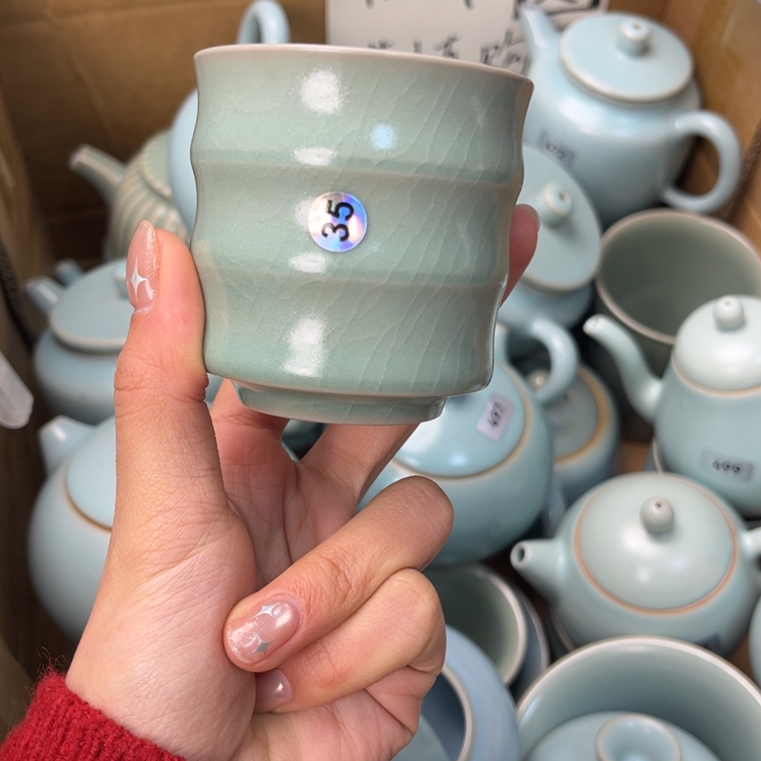 摆件陶格****生35哈哈哈哈哈哈哈微瑕