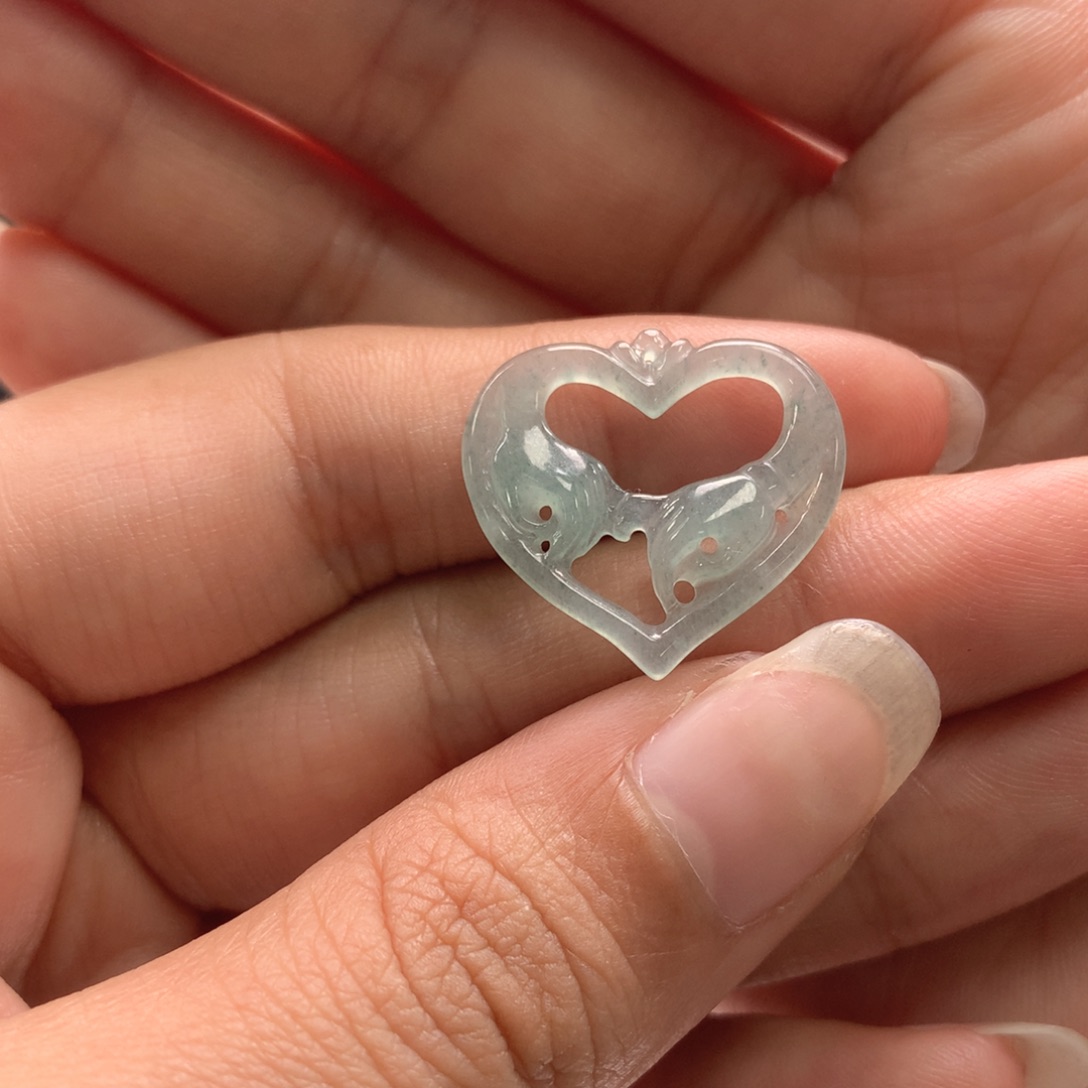 不***字翡翠未镶嵌颈饰天然翡翠