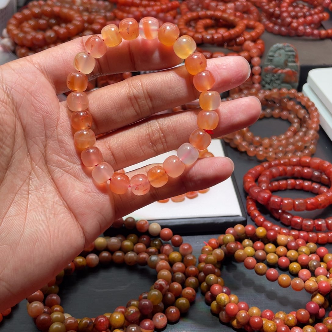 南红玛瑙手链未镶嵌