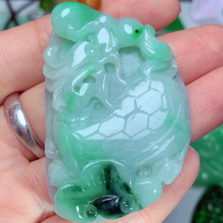 翡翠吊坠(不含链)未镶嵌