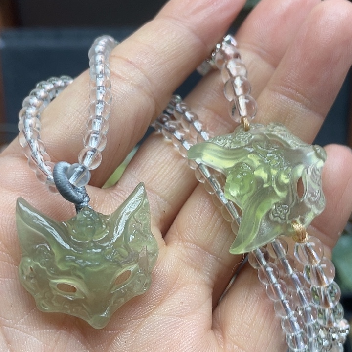 未镶嵌蛇纹石玉颈饰