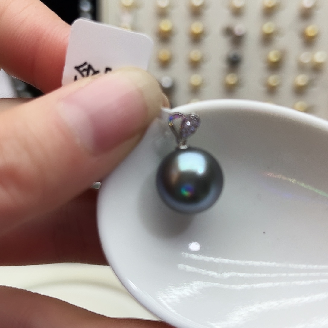 海水珍珠颈饰18K金镶嵌