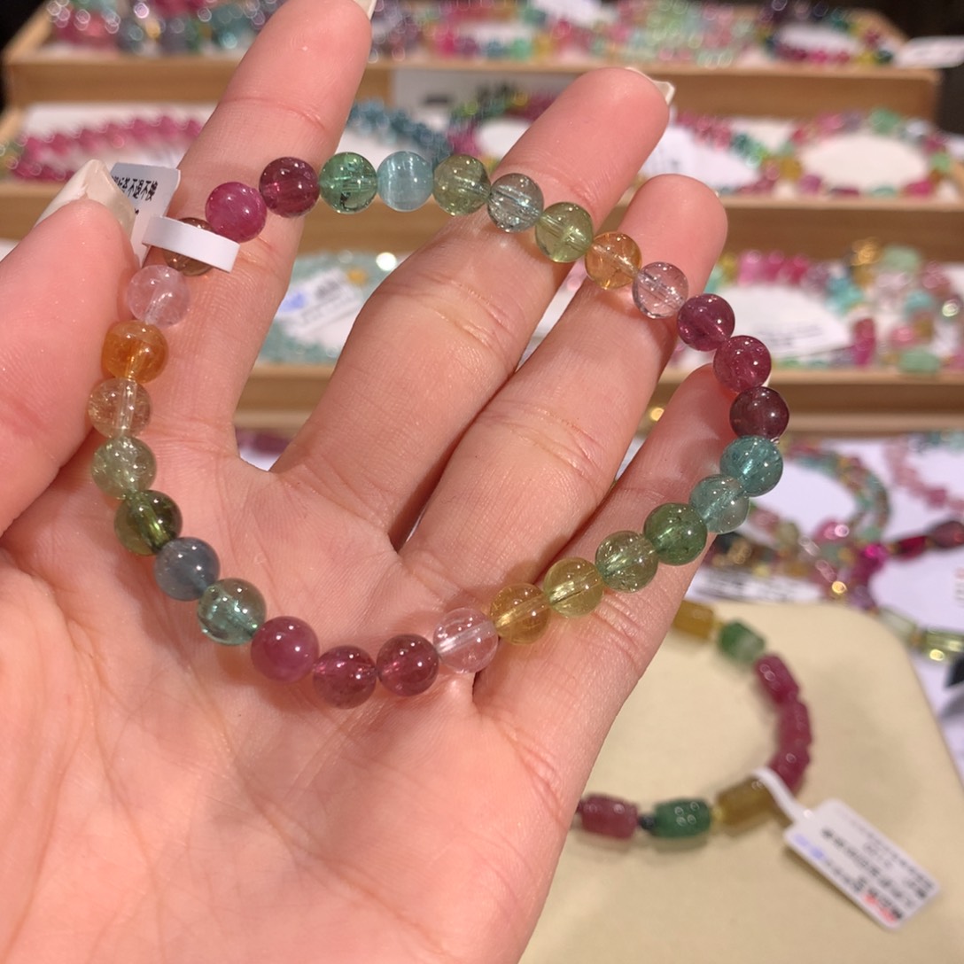 碧玺多样性发货一件未镶嵌