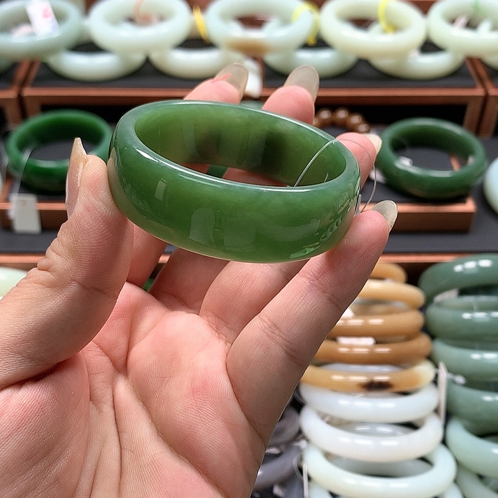 【闪购商品】和田玉（碧玉）手镯未镶嵌