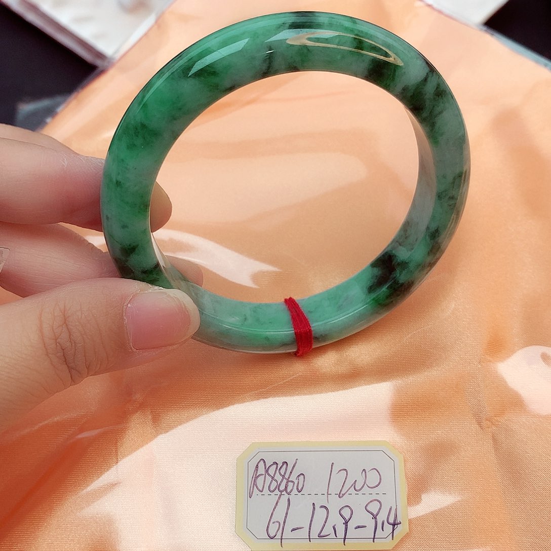 翡翠手镯未镶嵌天然缅甸翡翠A货