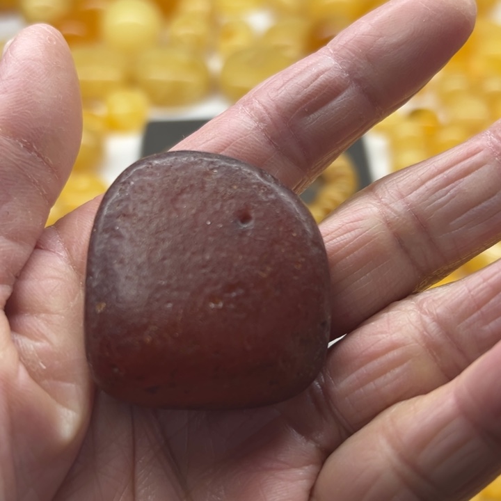 琥珀（矿物珀）未镶嵌裸石