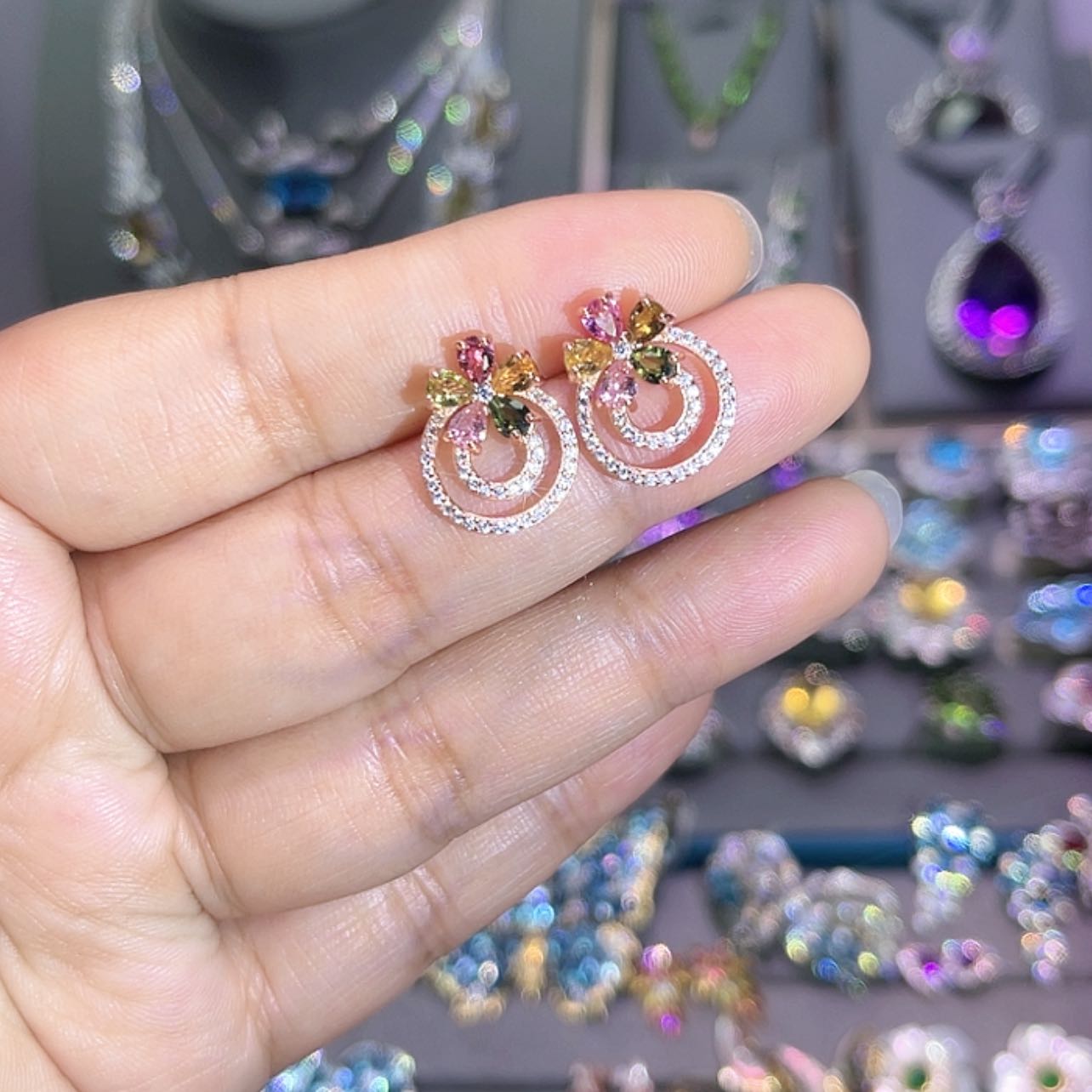 【闪购商品】碧玺耳饰银S925镶嵌耳饰