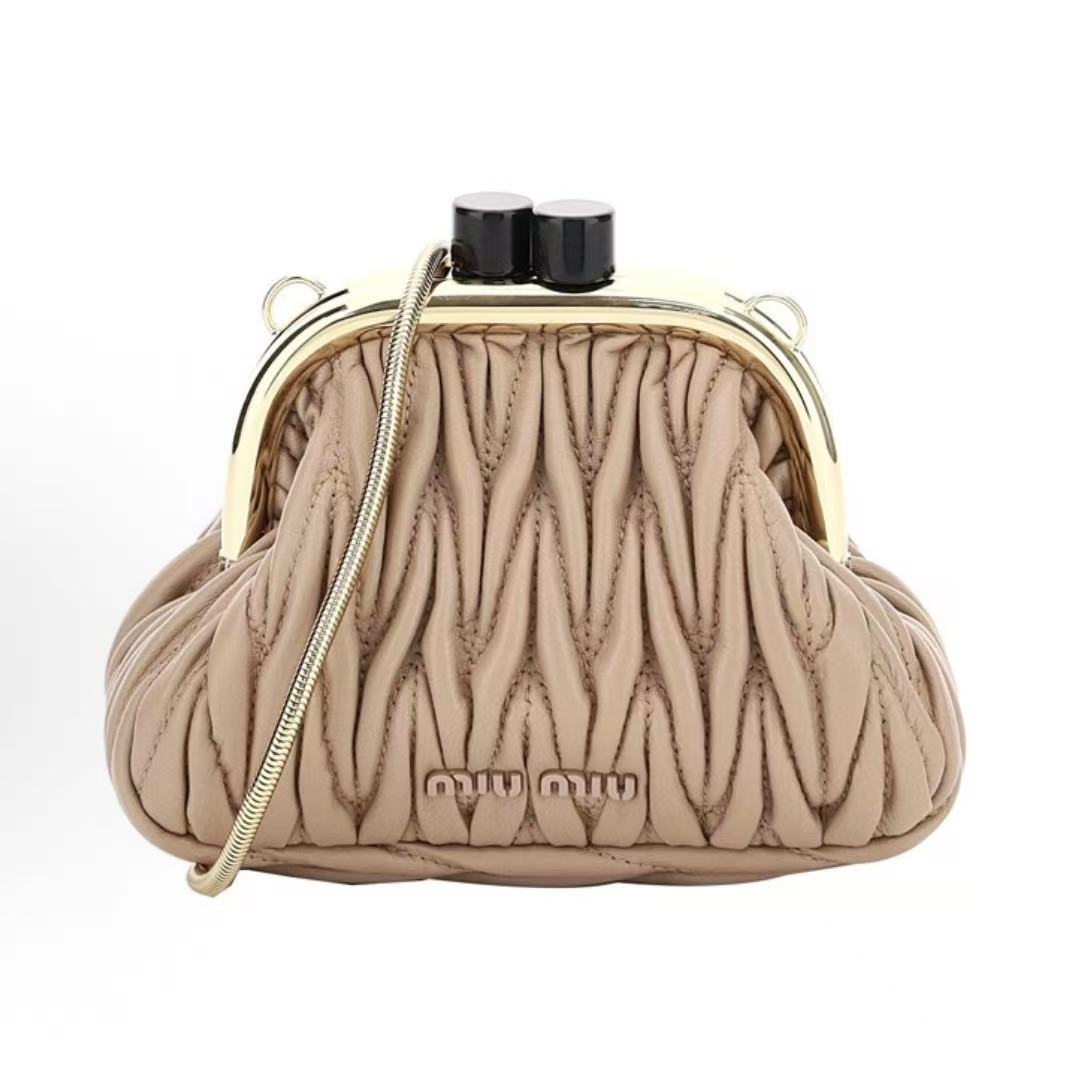 未使用 MIU MIU/缪缪 管状链肩带皮革斜挎单肩包女款