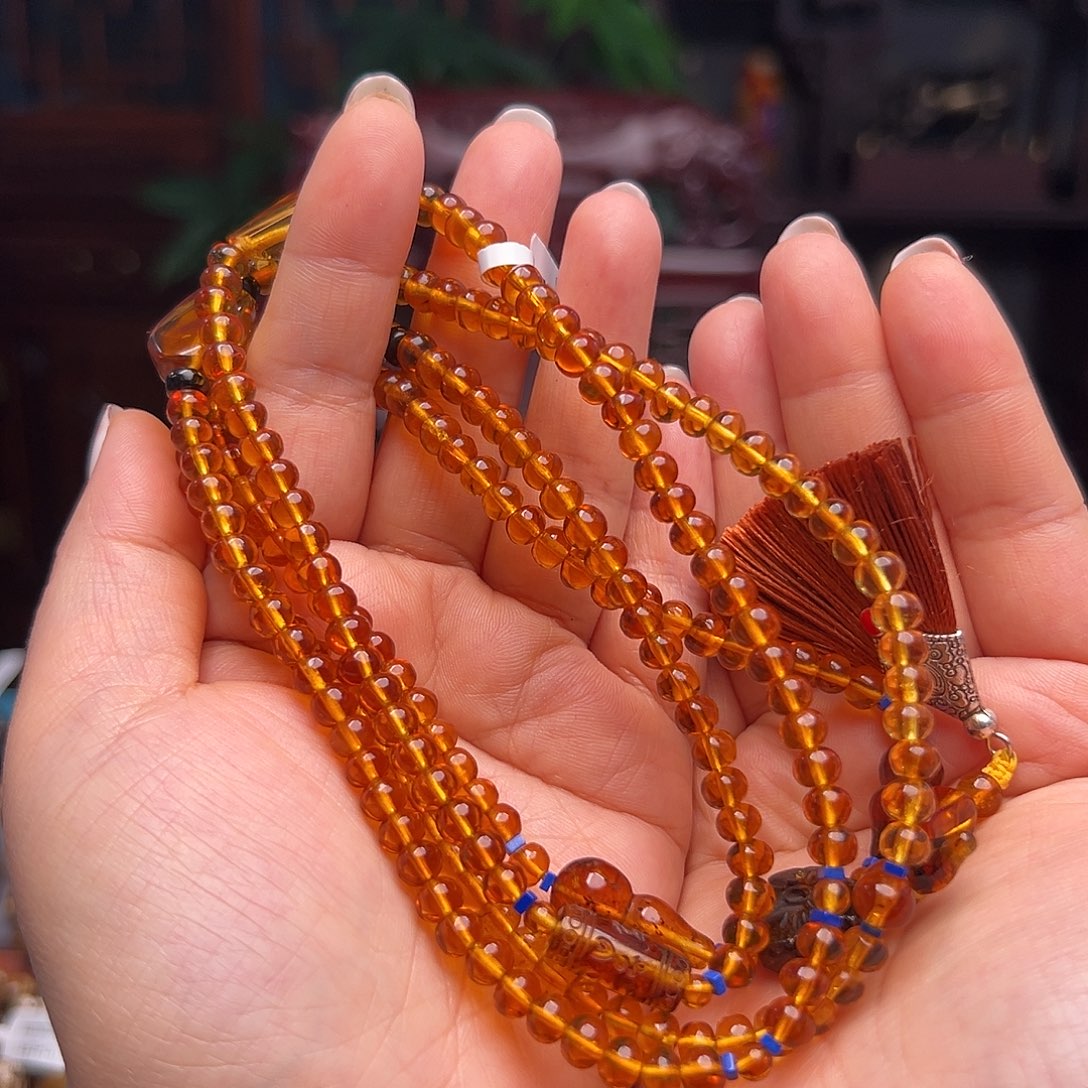 琥珀裸石未镶嵌抚顺琥珀30330。