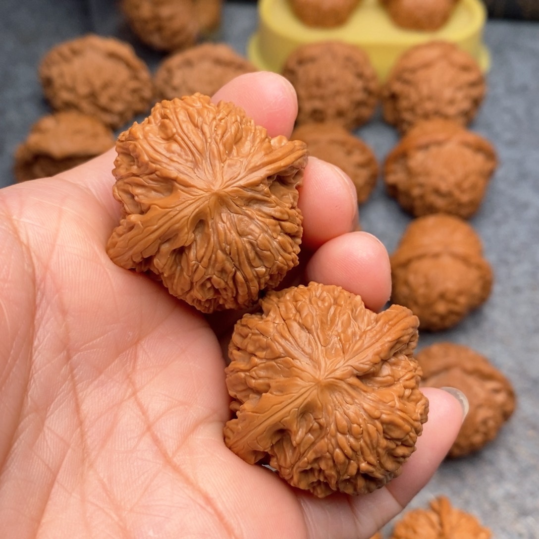 文玩核桃把件精品磨盘狮子头39