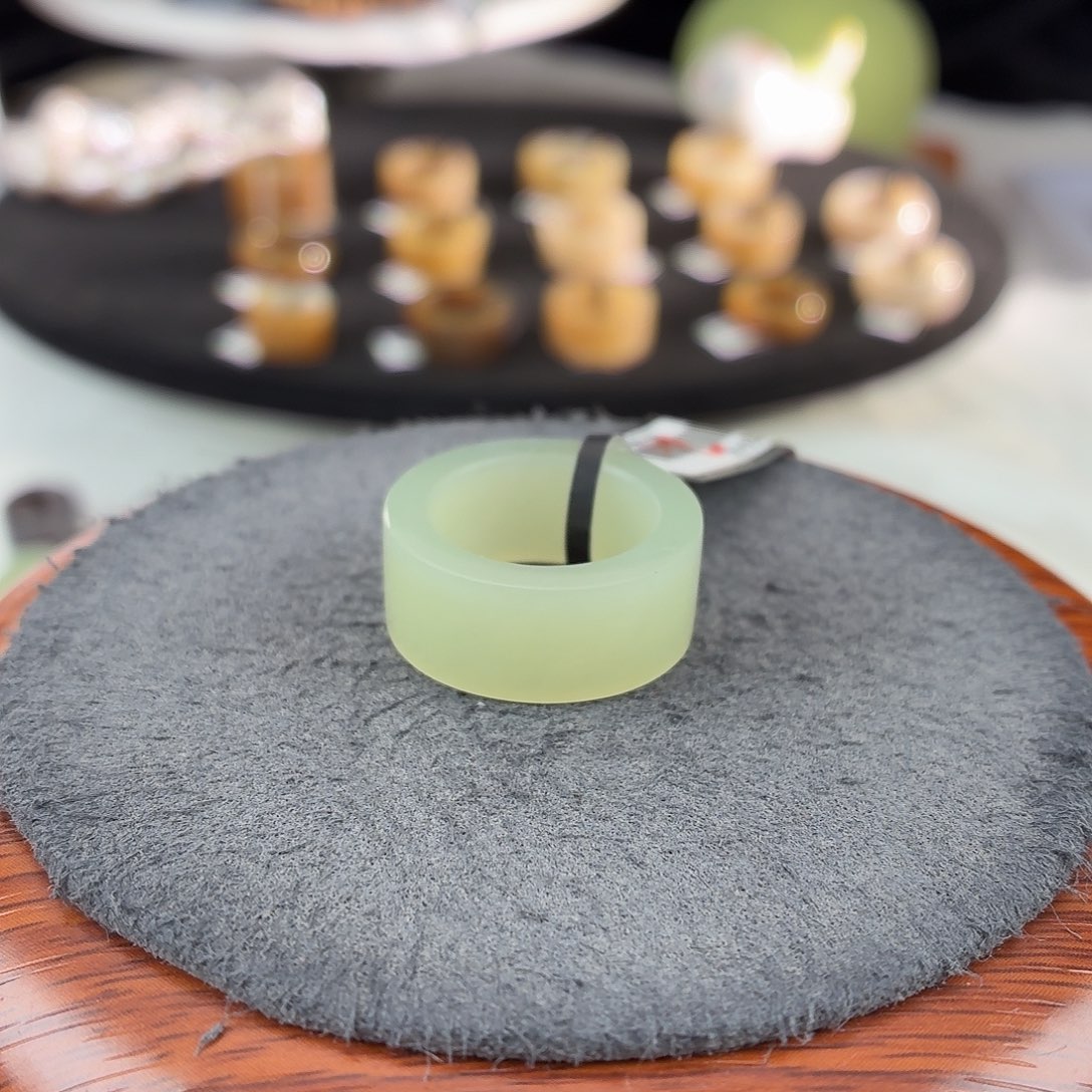 和田玉未镶嵌戒指b128奶黄直切15.9不退换