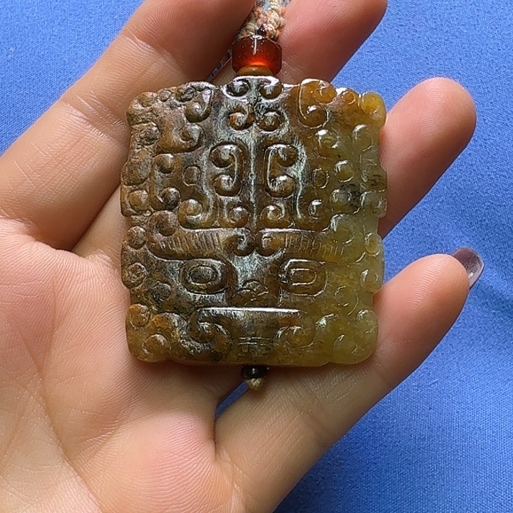 和田玉（糖玉）未镶嵌颈饰