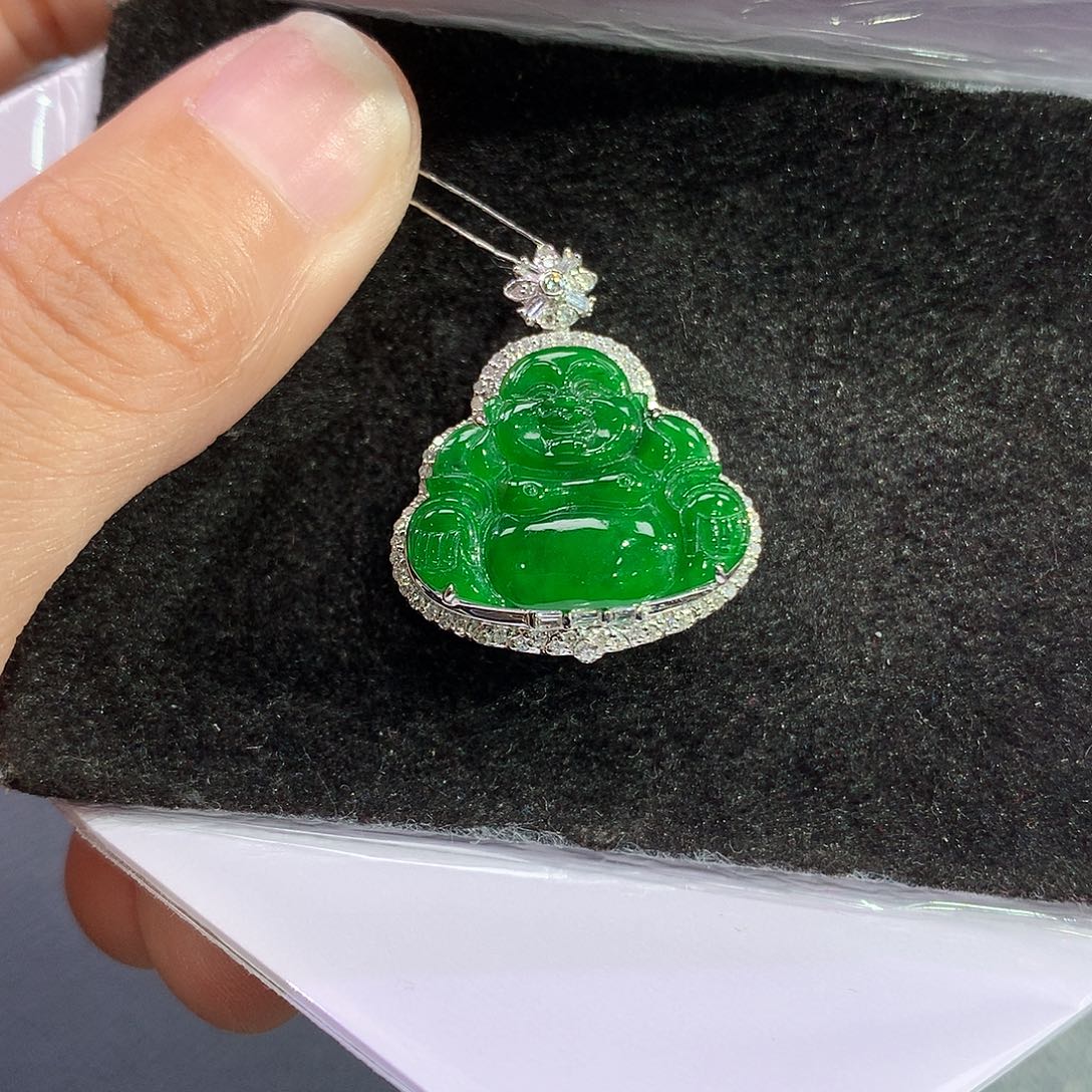 翡翠吊坠(赠链)18K金镶嵌