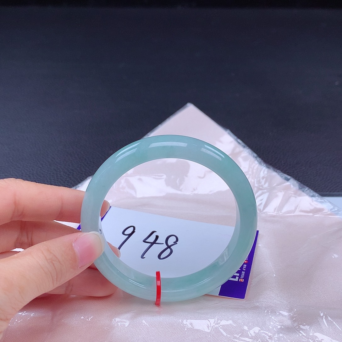 翡翠手镯未镶嵌手镯001761