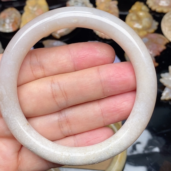 硅化珊瑚（珊瑚玉）手镯未镶嵌59,5