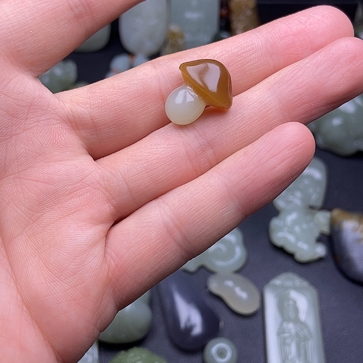 未镶嵌和田玉挂件