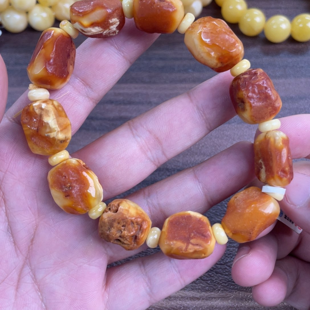 未镶嵌琥珀裸石045000000