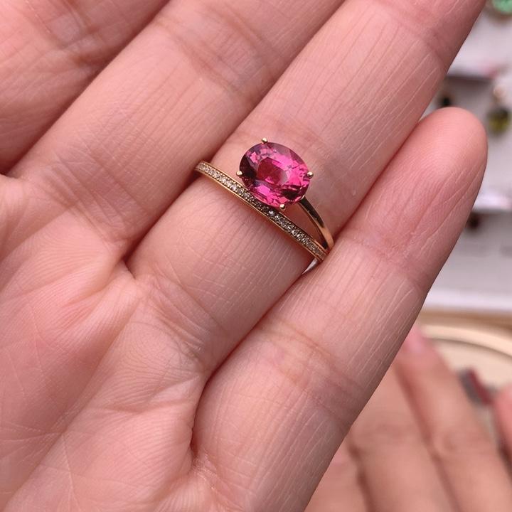 碧玺戒指18K金镶嵌戒指