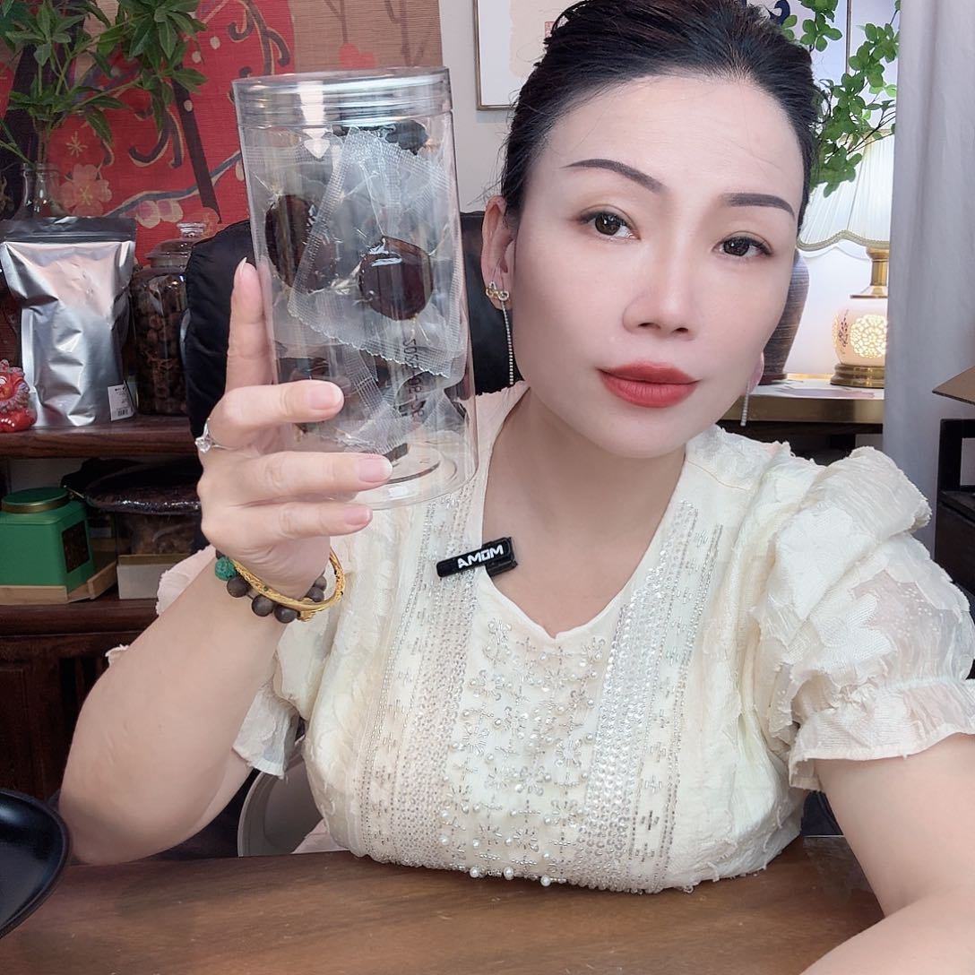 琉璃手工艺品黄精抱枣250克