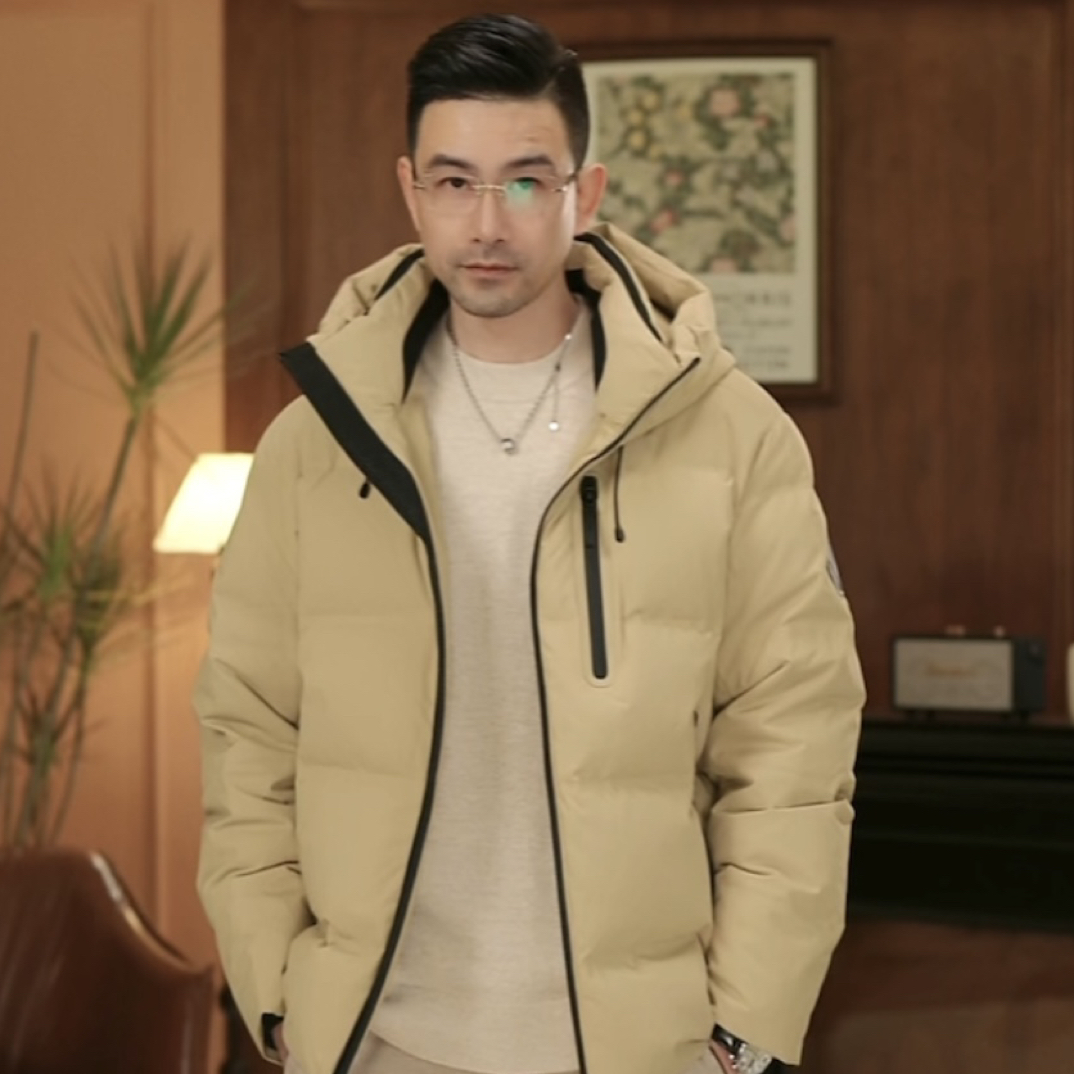 DR 秋冬新品 米色塔夫鹅绒时尚运动夹克款