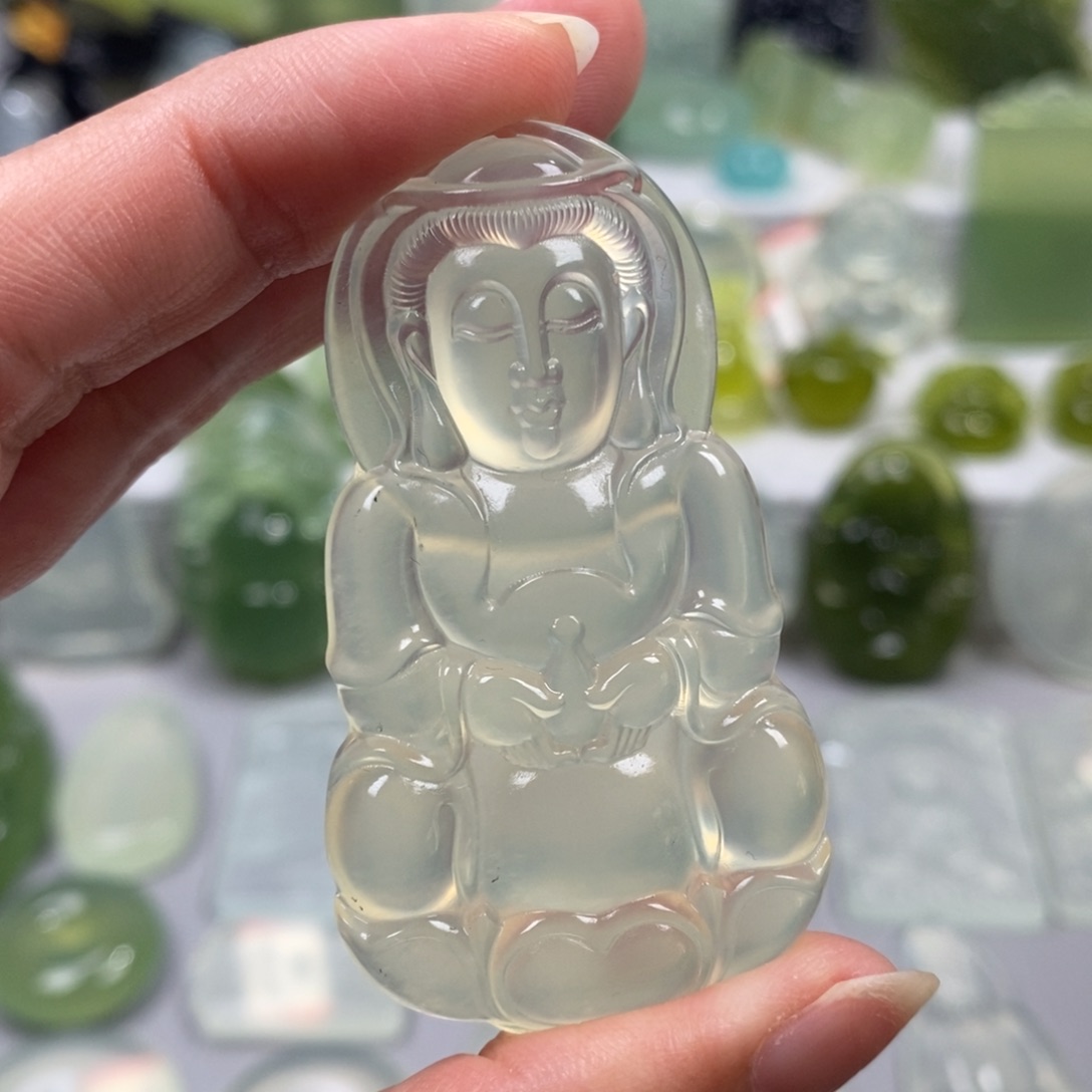 蛇纹石玉未镶嵌颈饰