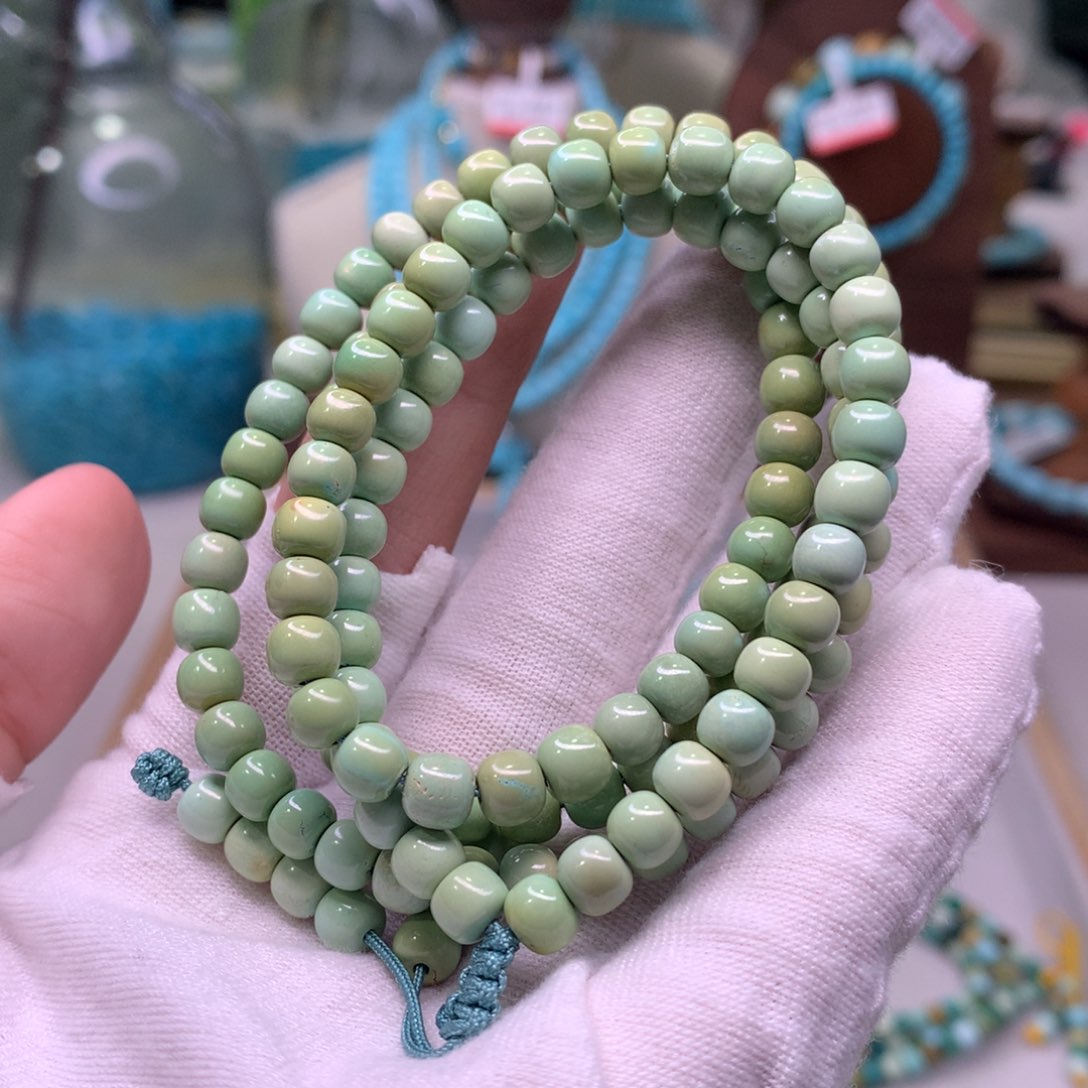 绿松石配饰未镶嵌