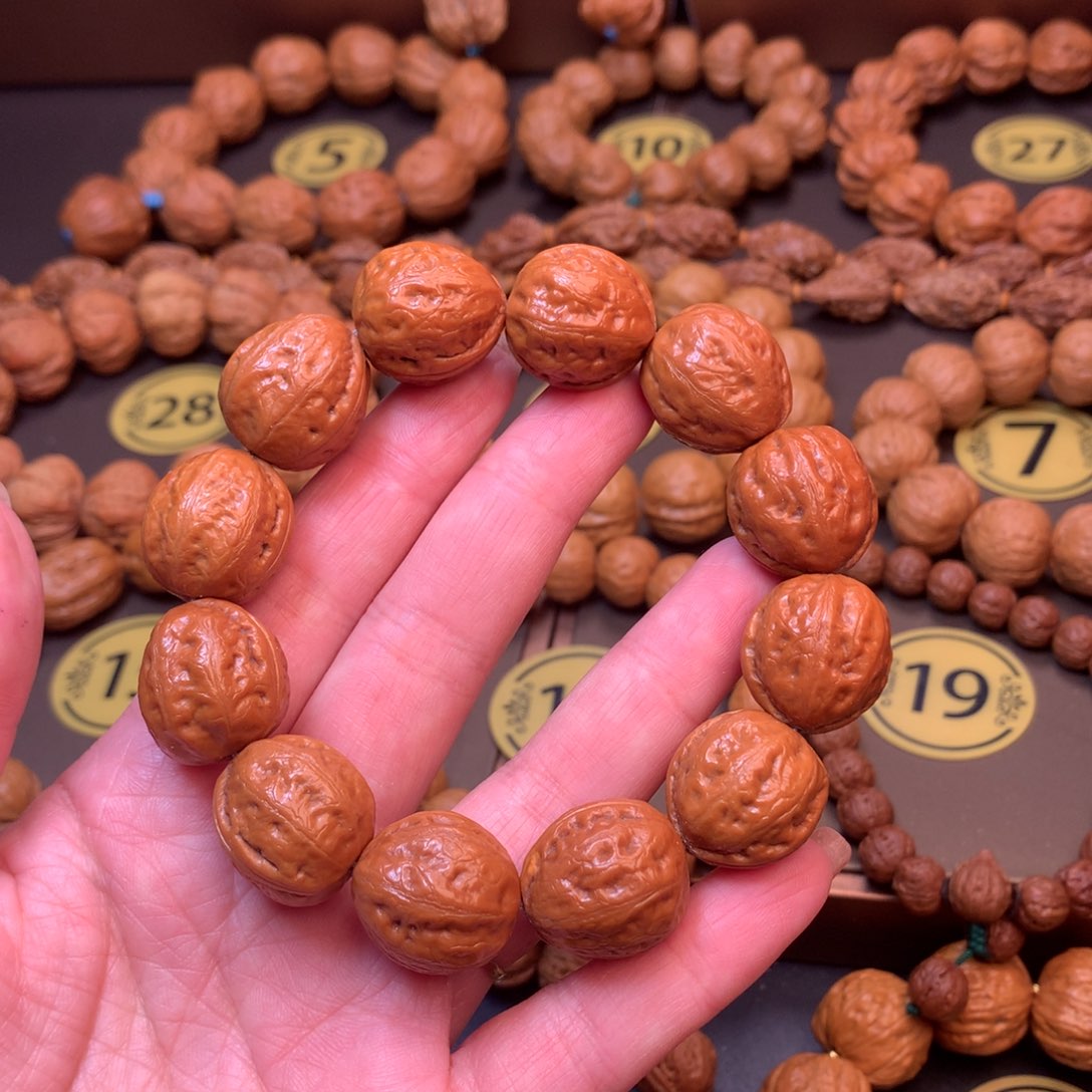 文玩核桃手串20尺寸