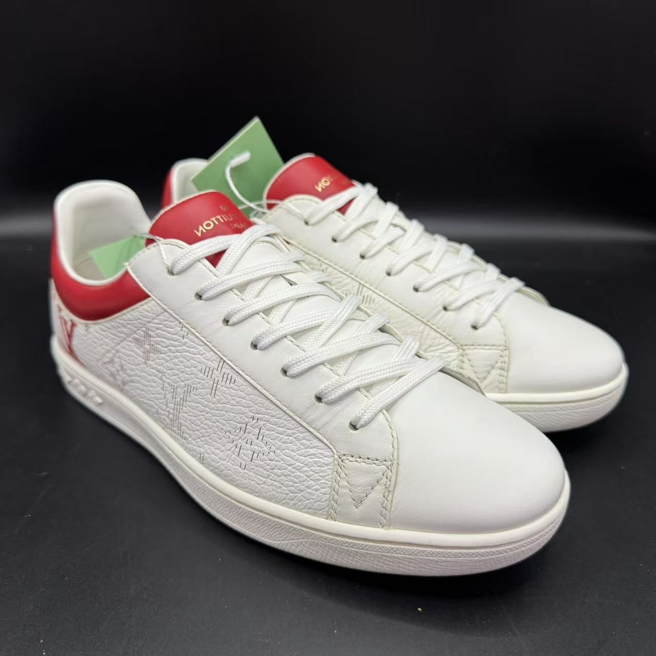 95新 LouisVuitton/路易威登 【AO特惠】39欧码 红色印花板鞋ao916