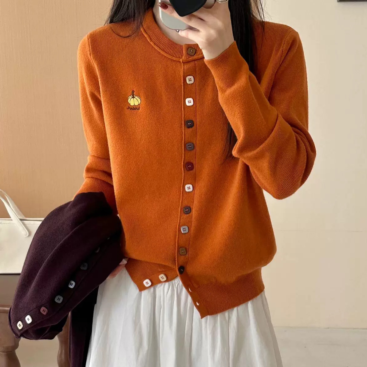 乐缘福利no退换减龄彩扣显瘦针织开衫