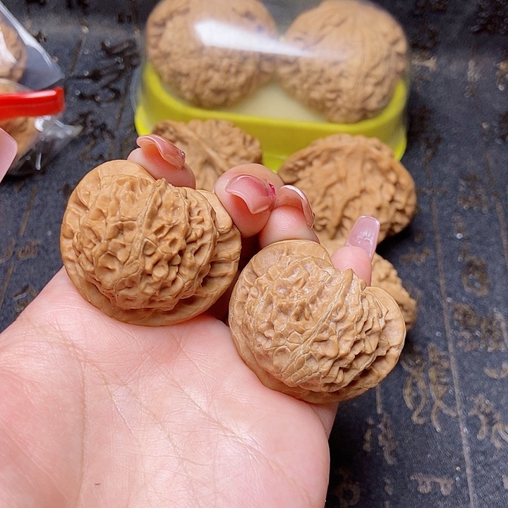 文玩核桃吊坠39宫灯