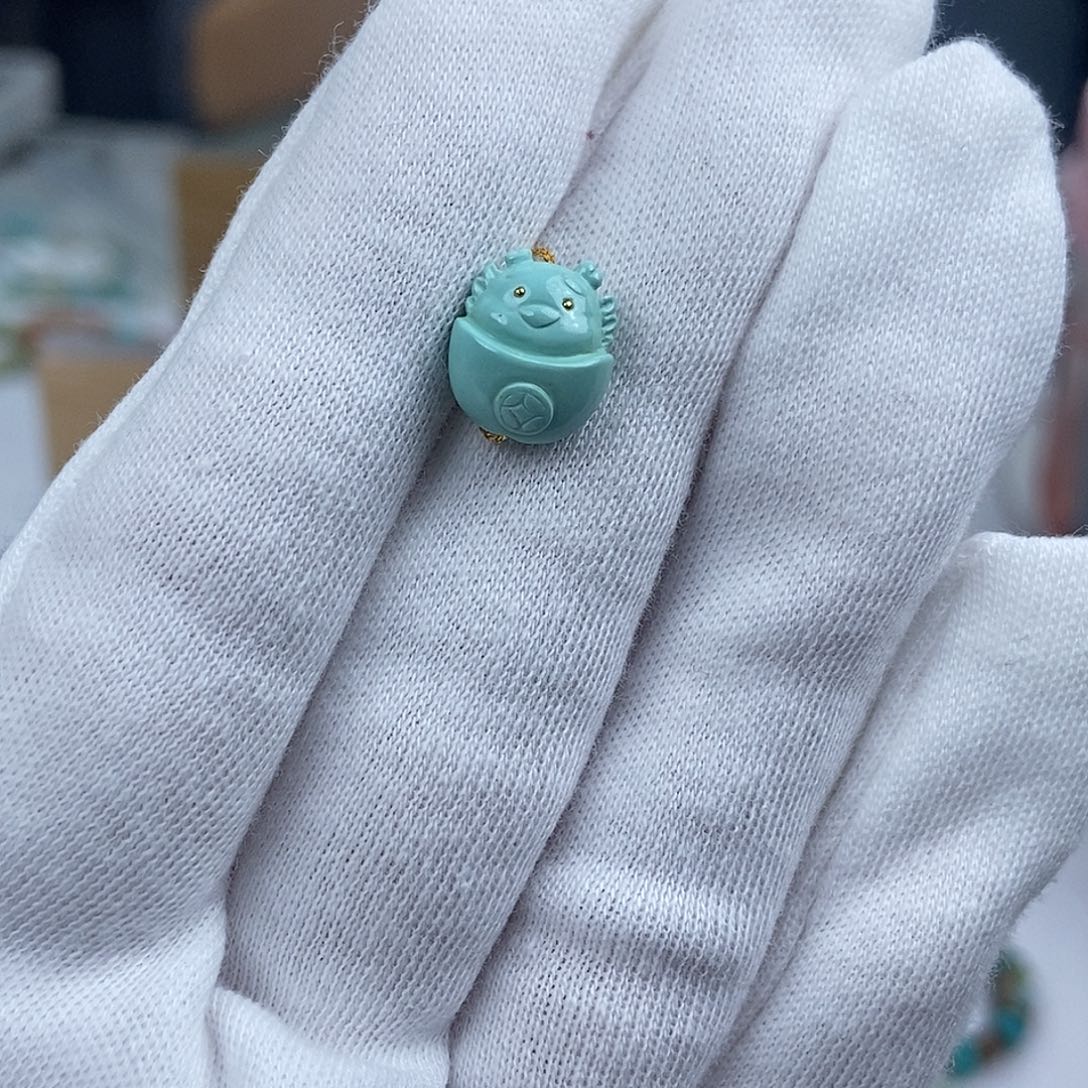 绿松石未镶嵌珠宝奇石