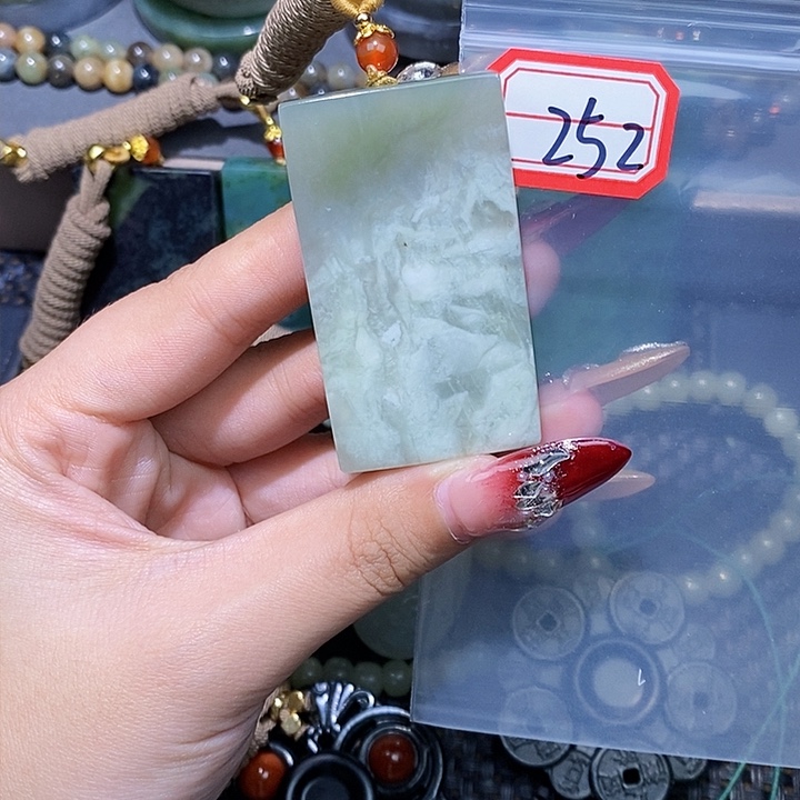 和田玉和田玉边角料随机发未镶嵌