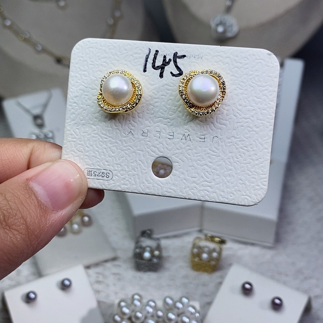 银S925镶嵌淡水珍珠耳饰