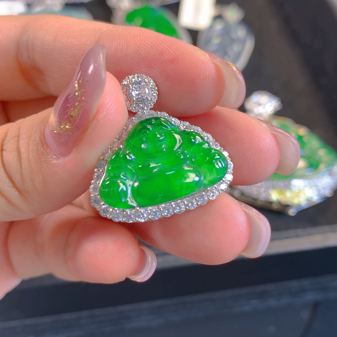 翡翠颈饰银S925镶嵌翡翠