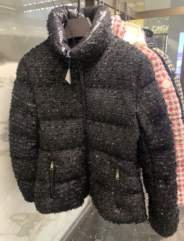 未使用 MONCLER 时尚外套