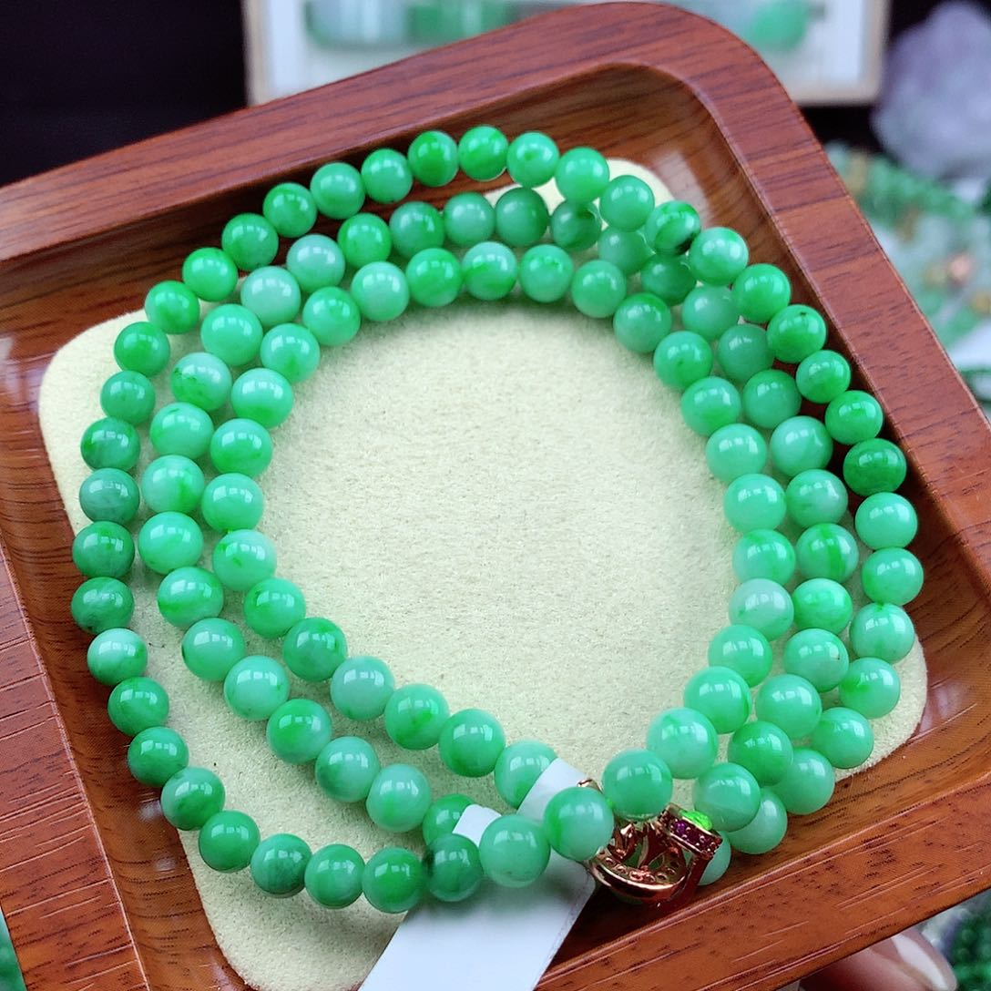 翡翠未镶嵌颈饰项链