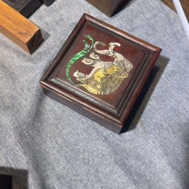 贡木抽拉盒的的的的